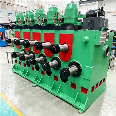 Hydraulische Profilrichtmaschine